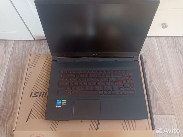 Ноутбук 17.3 MSI GF76 Katana 11SC-853XRU (Full HD