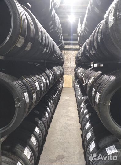 Yokohama Geolandar G98 215/45 R17