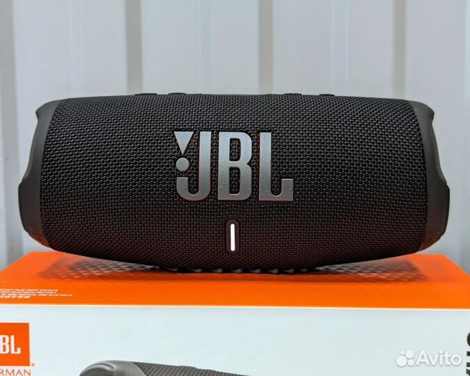 Портативная колонка JBL Charge 5 черная (Новая)