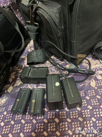 Продам видео камеру