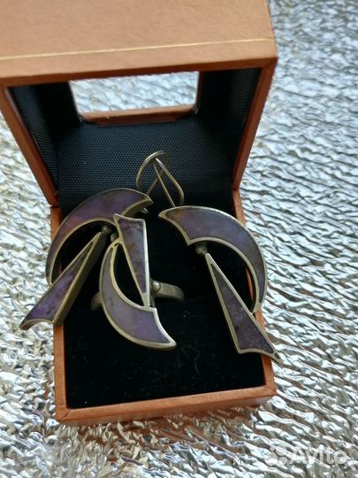 Серьги, кольцо с чароитом