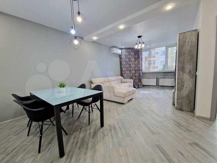 2-к. квартира, 62 м², 1/25 эт.