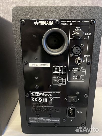 Студийные мониторы Yamaha hs5