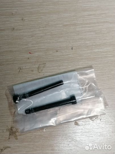 Винт грузика на руль