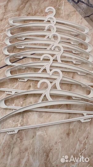 Вешалки плечики