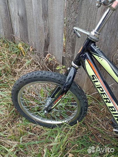 Велосипед, размер колеса 16 дюймов