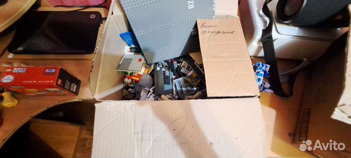 Большая коробка lego