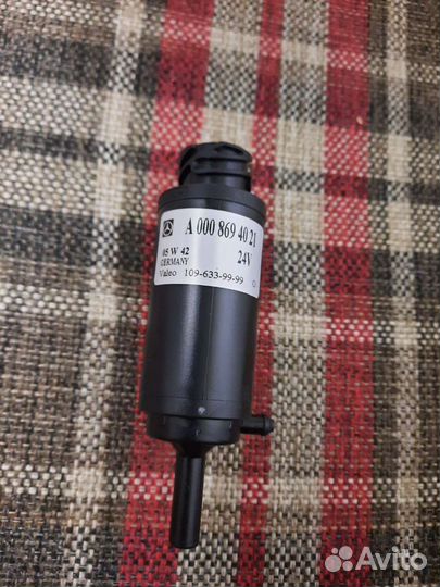 Водяной насос на Mercedes-Benz