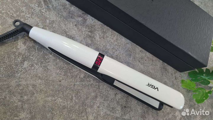 Выпрямитель для волос новый