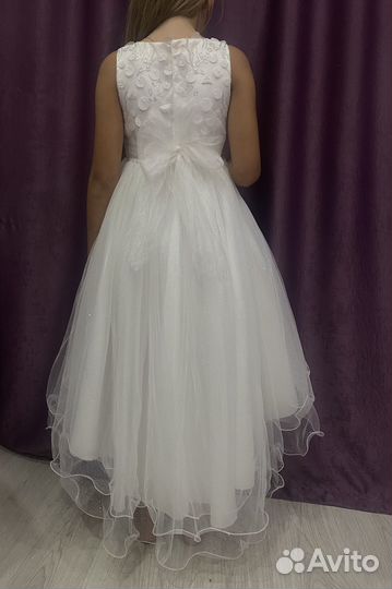 Платье белое