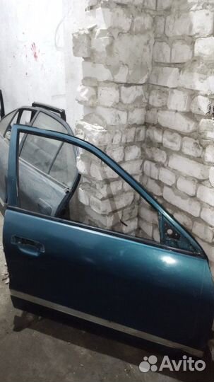 Дверь боковая передняя правая Mitsubishi Galant 8