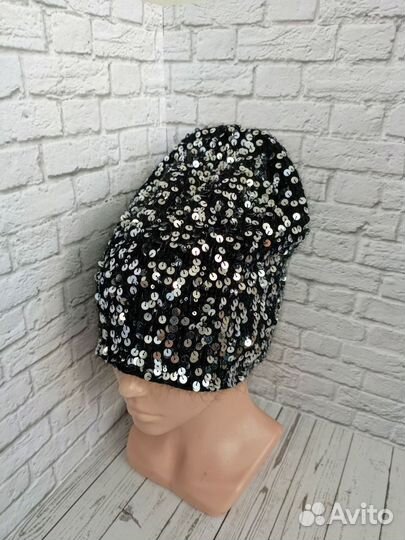 Шапка бини с пайетками