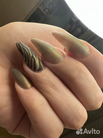 Маникюр с гельлаком