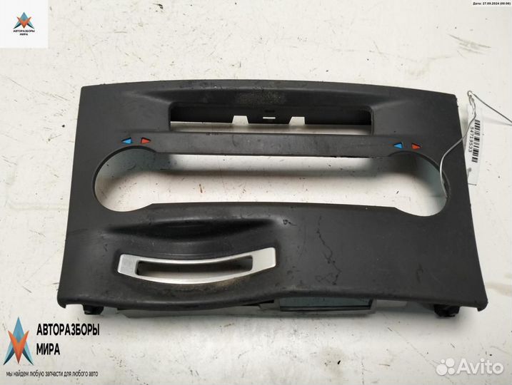 Накладка декоративная Renault Laguna 2 рест. 2006