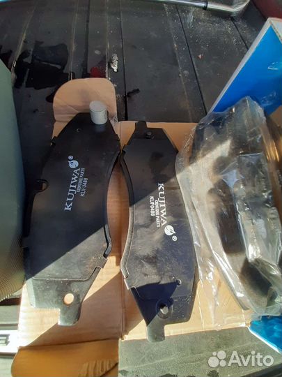 Тормозные колодки передние Land Rover