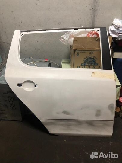 Дверь skoda yeti правая задняя