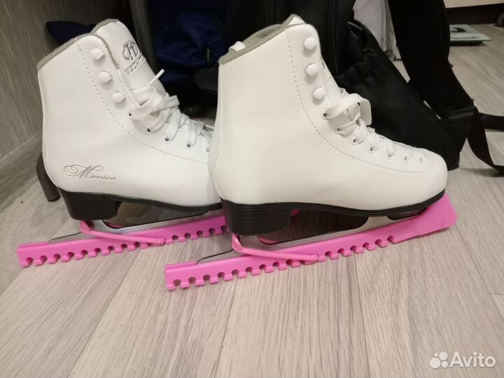 Коньки фигурные 37 размер