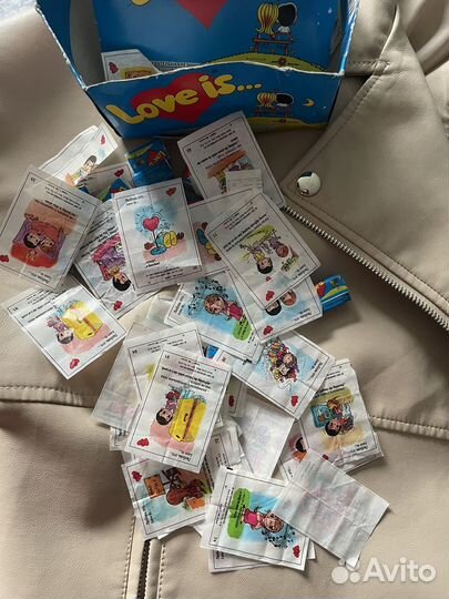 Вкладыши от жвачек love is