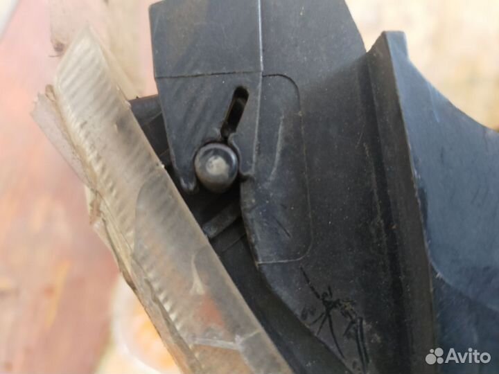 Фара левая (в сборе с поворотником) Scania