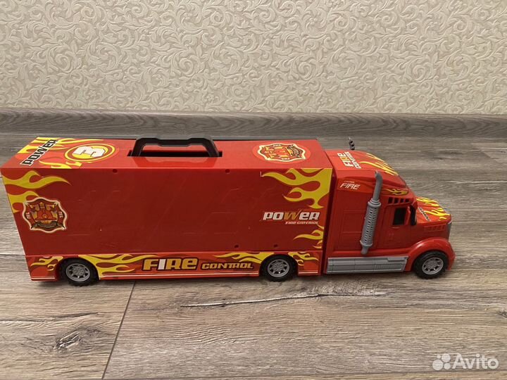 Игрушка машинка трак