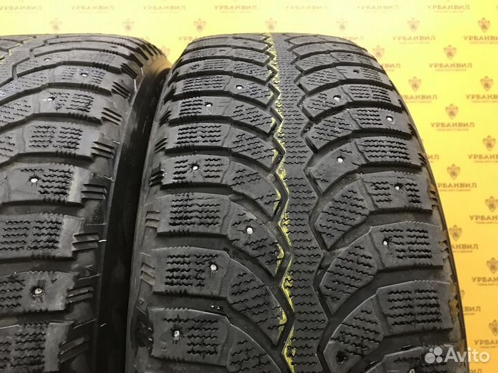 Bridgestone Blizzak Spike-01 225/65 R17 106T