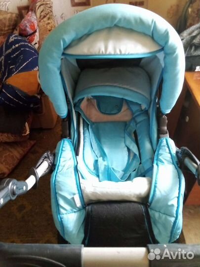 Прогулочная коляска