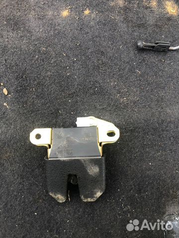 Замок крышки багажника Volkswagen Bora Golf 4