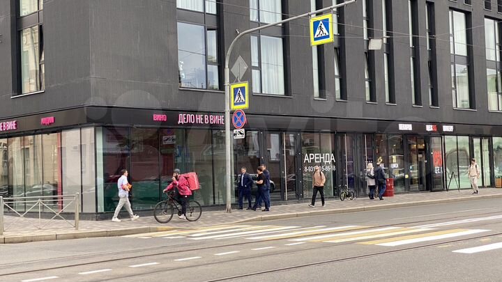 Торговое помещение в апарт-отеле 