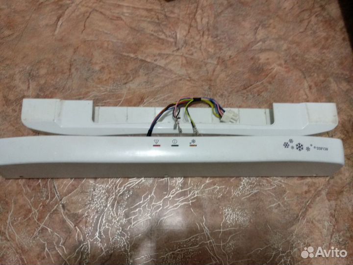 Запчасти от холодильника Zanussi zrb330wo