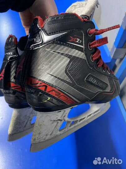 Вратарские коньки bauer