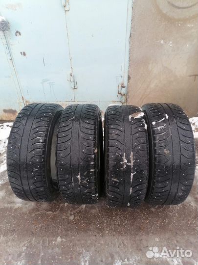 Bridgestone Ice Cruiser 7000 285/60 R18