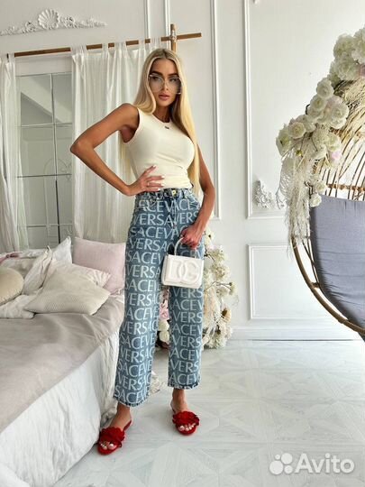 Джинсы versace