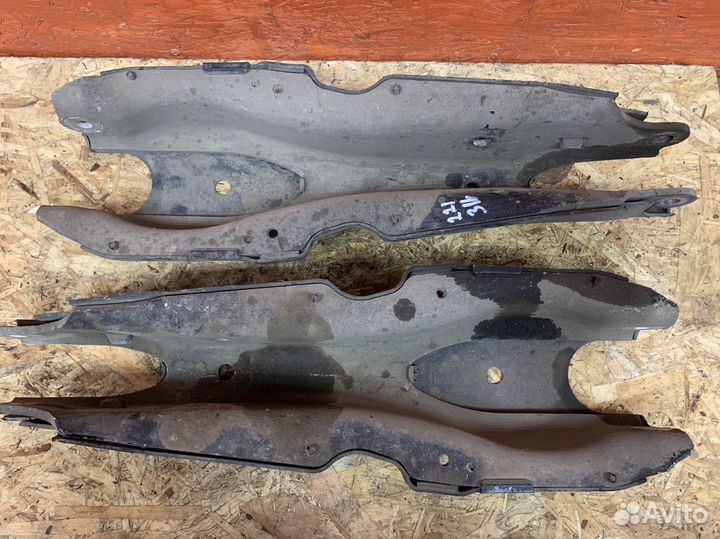 Рычаг Mercedes w221