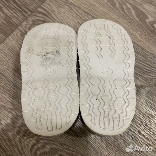 Сандалии для мальчика 24