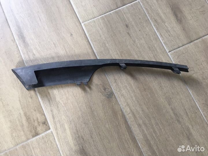 Накладка бампера левая Porsche Cayenne 2