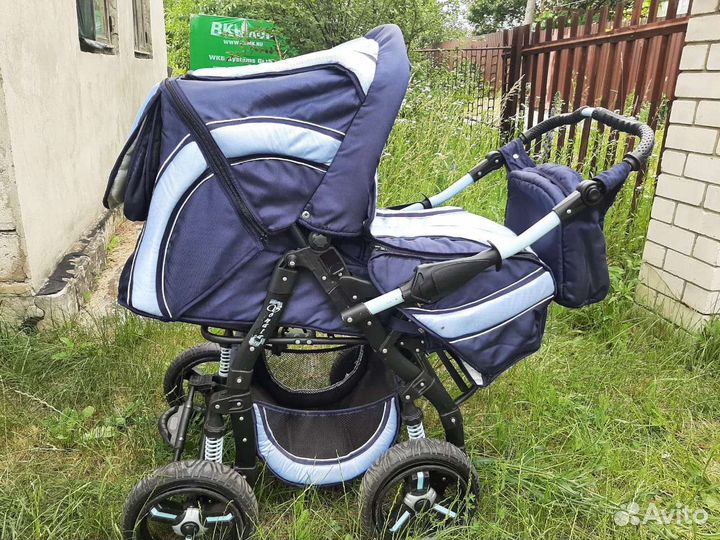 Продам коляску 5000 в комплекте все есть
