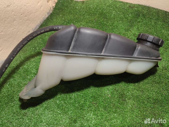 Расширительный бачок Mercedes w210