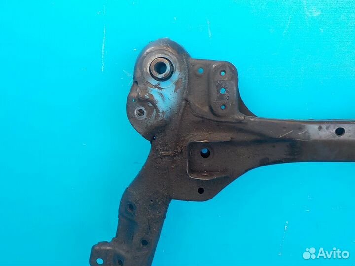 Подрамник двигателя toyota Camry V40 2006-2011