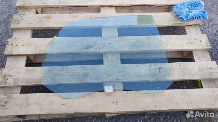 Ford focus 2 стекло