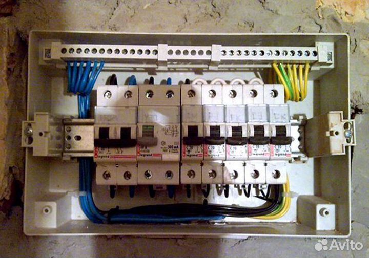 Установить телевизор. Мастер электрик, сантехник