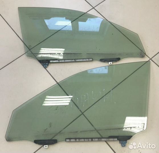 Стекло двери toyota crown GRS182 Тойота Краун