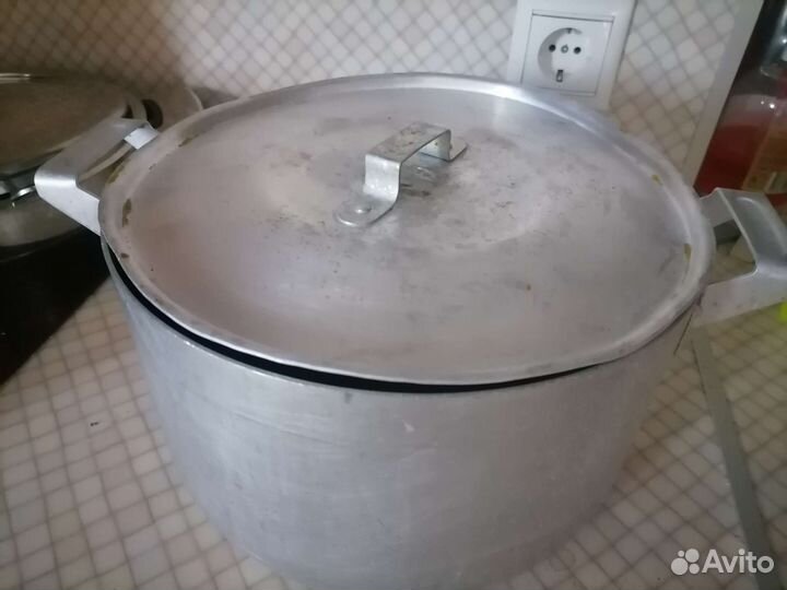 Кастрюля алюминиевая