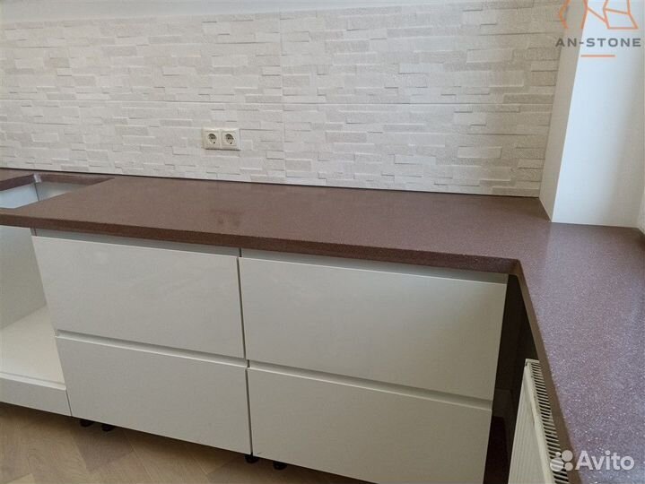 Столешница из искусственного камня