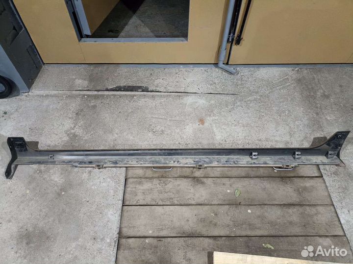 Накладки на пороги