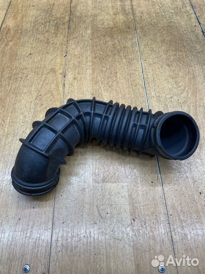 Патрубок воздушного фильтра Ford Focus 1 fxdb 2002