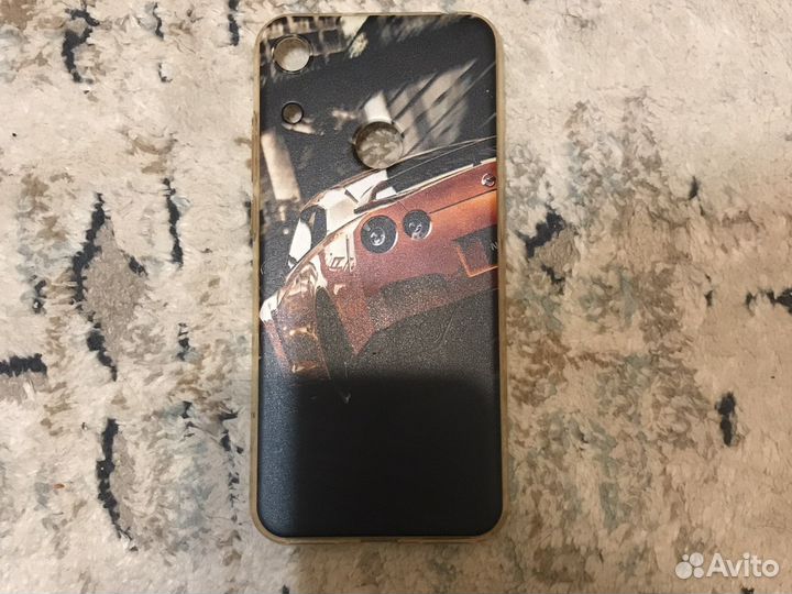 Чехол на honor 8а в хорошем состоянии