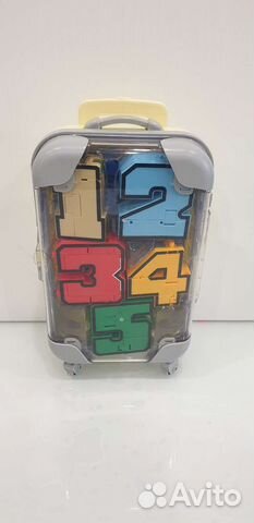 Цифры трансформеры в чемодане на колесах 10 цифр