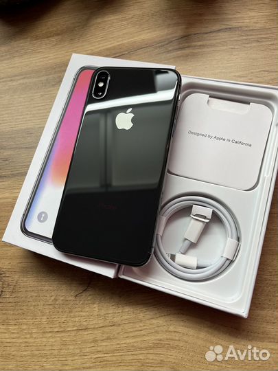 iPhone X, 256 ГБ
