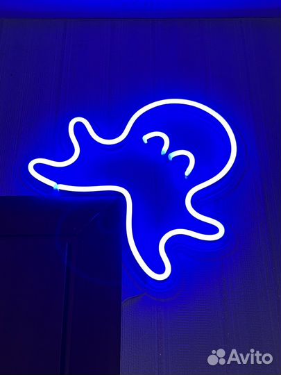 Неоновая вывеска