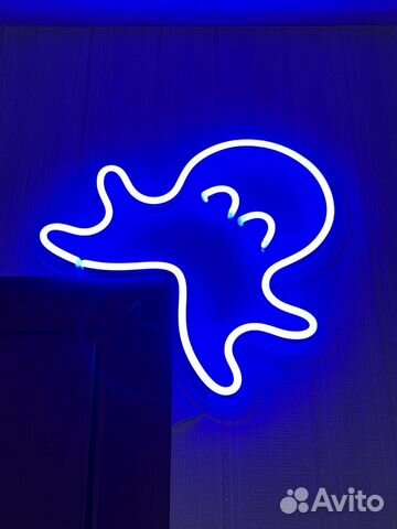 Неоновая вывеска